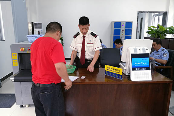 法院訪客機  公檢法臺式訪客一體機 TSV-5SC 可對接律師服務平臺